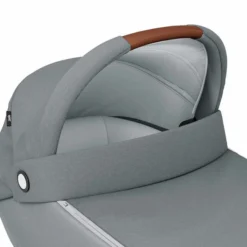 Maxi-Cosi Jade Kinderwagenaufsatz Essential Grey Gruppe 0/0+ (0-12 Kg) | Auch Im Auto Nutzbar -Kinder Komfort 1510050110 2020 maxicosi carrycot jade grey essentialgrey designedfinition zoom