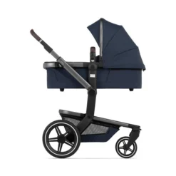 Joolz Day+ Kinderwagen Navy Blue Bundle -Kinder Komfort joolz day cot navy blue side 2