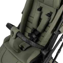 Moon Piú Kombi-Kinderwagen Moss Green/black Matt Zubehör Bundle 28 Moon Piú Kombi-Kinderwagen Moss Green/black Matt Zubehör Bundle -Kinder Komfort k24 piu 64960630 sportsitzgurtsystem mossgreen 655 1