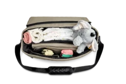 Moon Premium Wickeltasche Mud Mit Wickelauflage, Geldtasche & Befestigungssystem -Kinder Komfort moon k23 messengerbag mud 0547