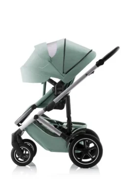 Britax Smile 5Z Sportwagen Jade Green -Kinder Komfort smile 5z jadegreen anthrazite blackhandle 01 fwf canopyextended 2023